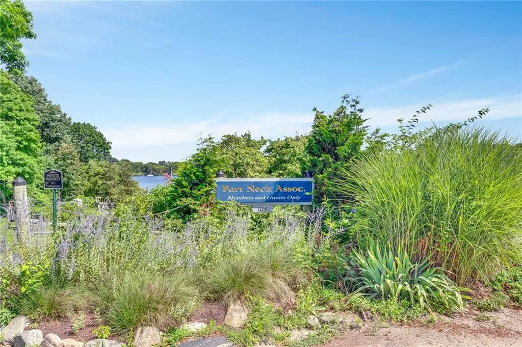 23 King Tom Drive Charlestown RI 02813