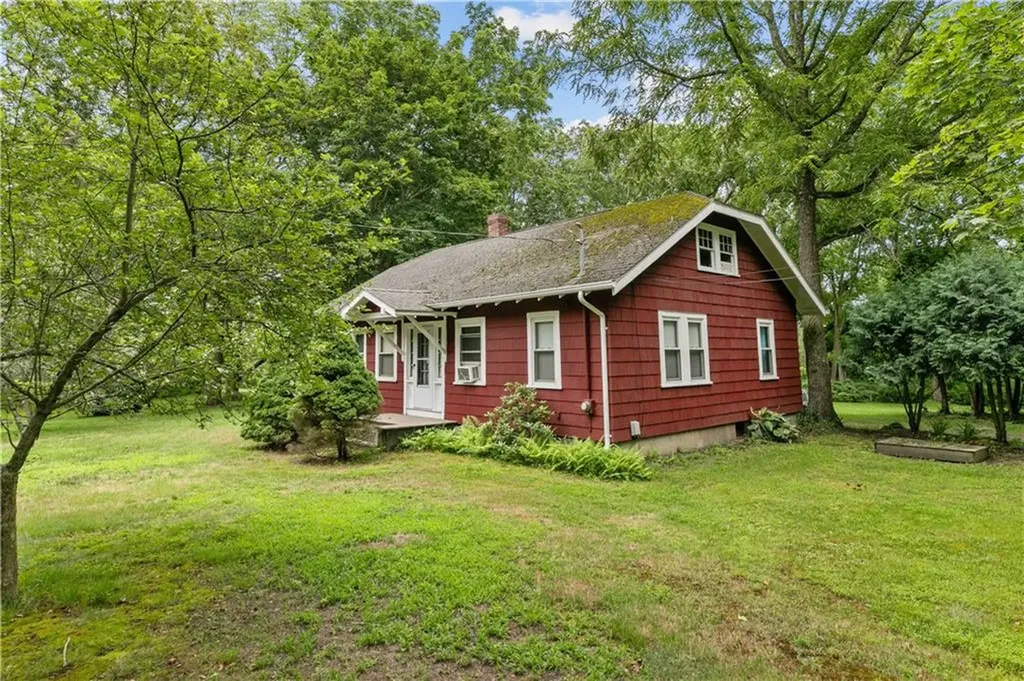 194 -242 Phillips Street North Kingstown RI 02840