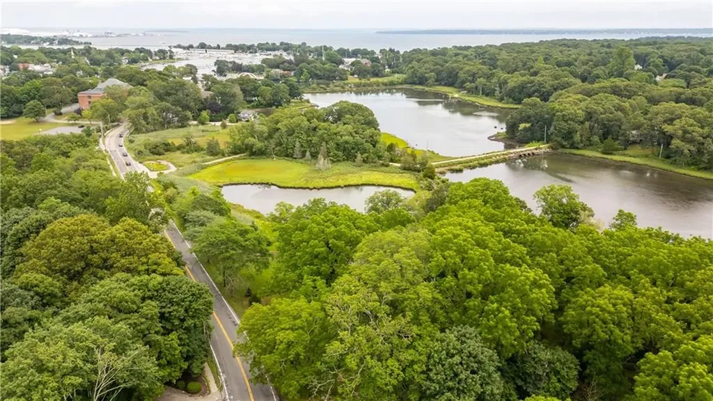 194 -242 Phillips Street North Kingstown RI 02840