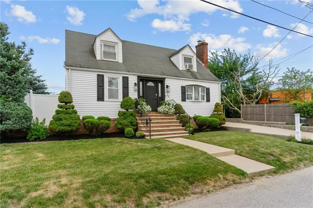 70 Palm Boulevard Warwick RI 02888