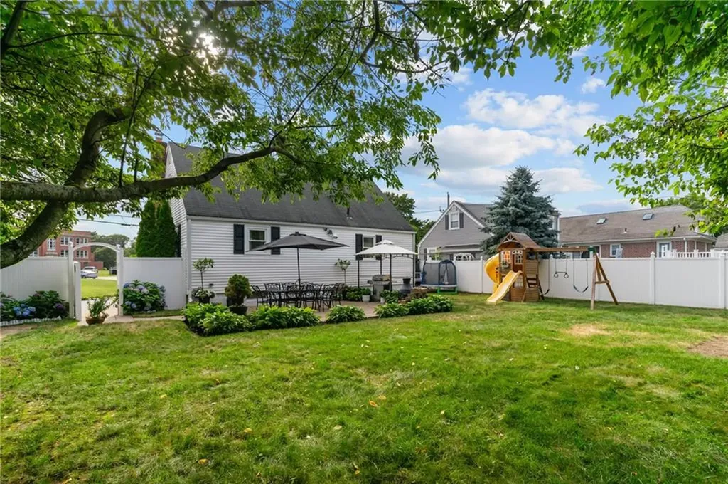 70 Palm Boulevard Warwick RI 02888