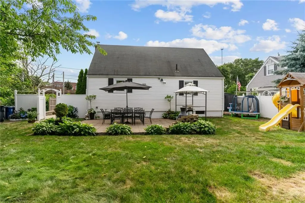70 Palm Boulevard Warwick RI 02888