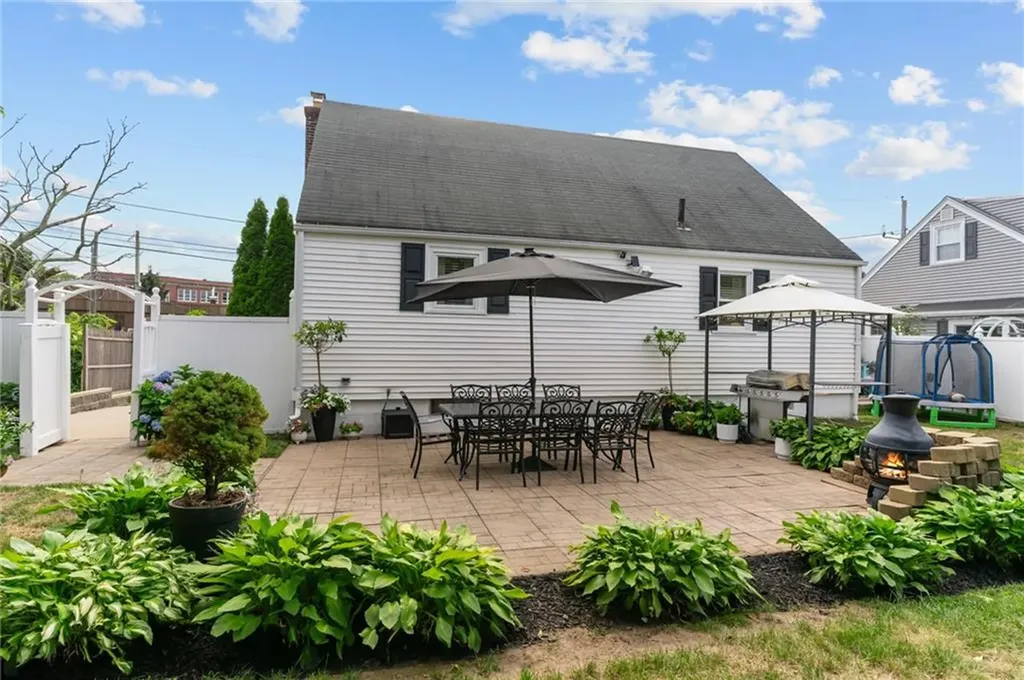 70 Palm Boulevard Warwick RI 02888
