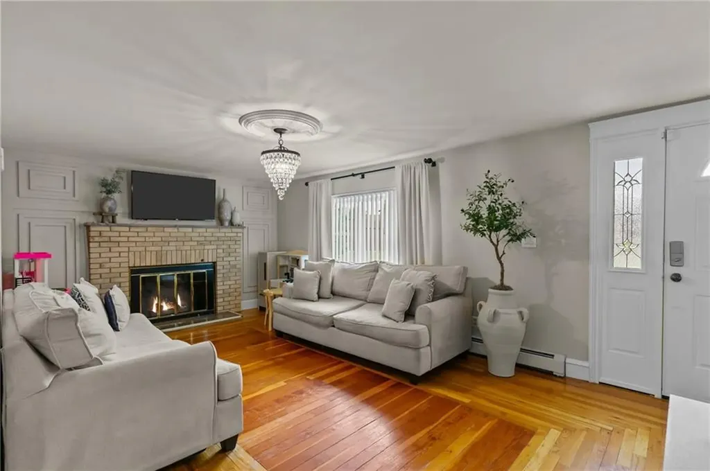 70 Palm Boulevard Warwick RI 02888