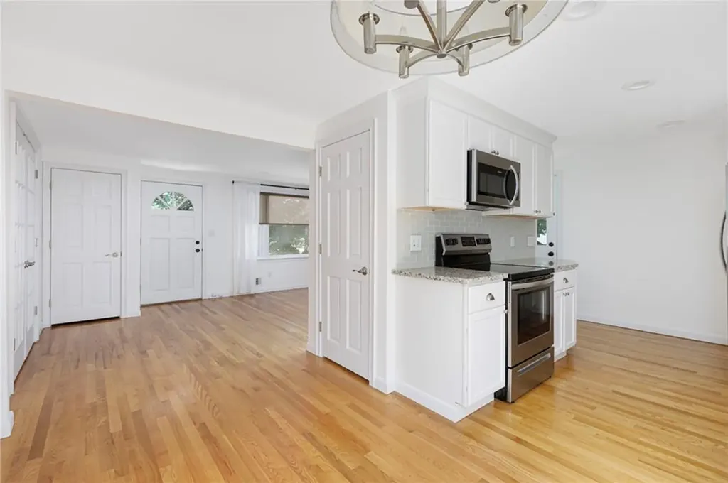 71 Waycross Drive Warwick RI 02888