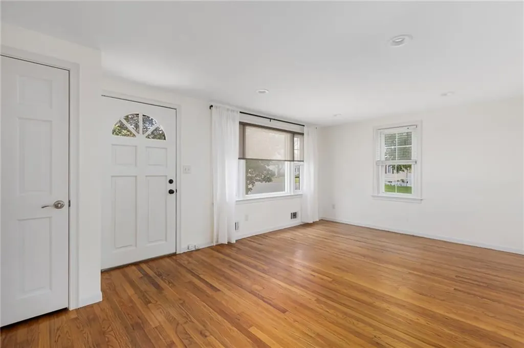 71 Waycross Drive Warwick RI 02888