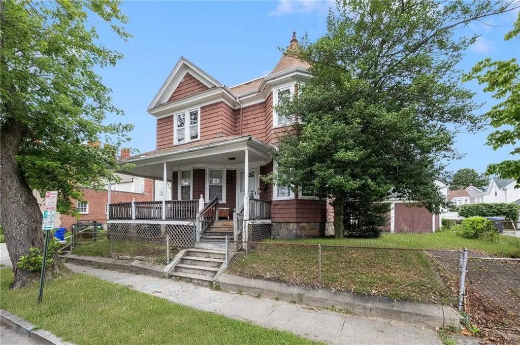 313 Vermont Avenue Providence RI 02905