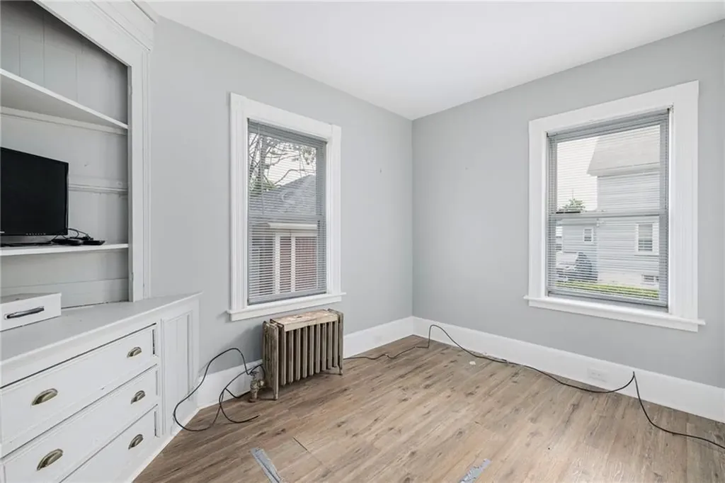 313 Vermont Avenue Providence RI 02905
