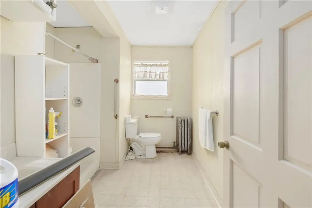 313 Vermont Avenue Providence RI 02905