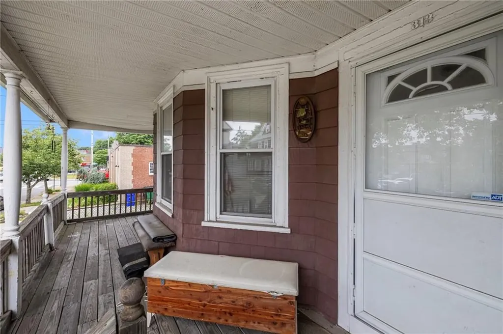 313 Vermont Avenue Providence RI 02905