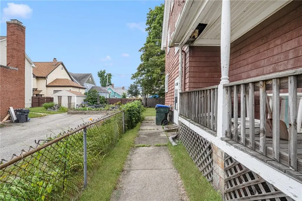 313 Vermont Avenue Providence RI 02905