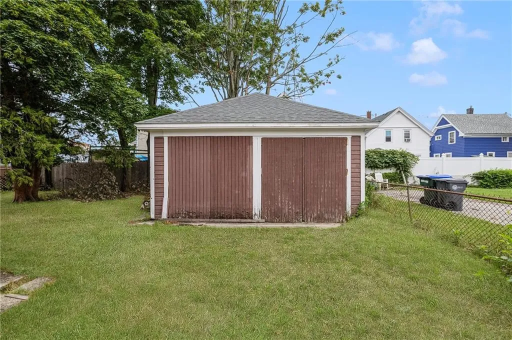 313 Vermont Avenue Providence RI 02905