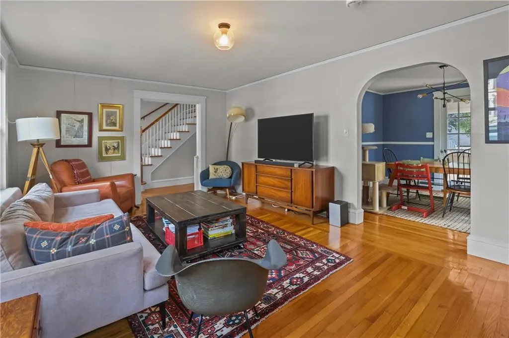 16 Elmcroft Avenue Providence RI 02908