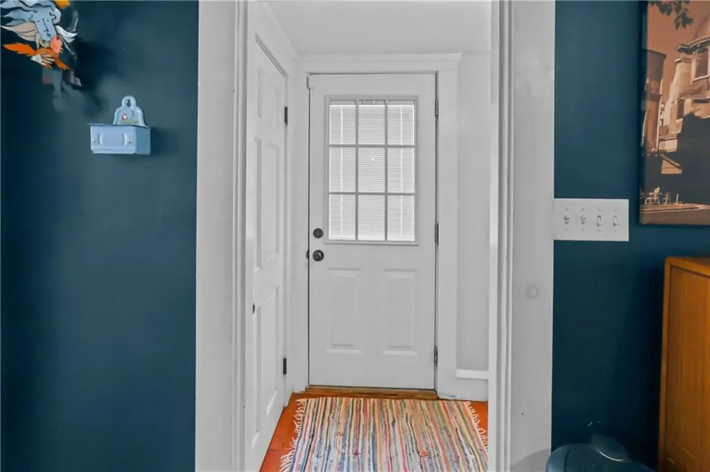 16 Elmcroft Avenue Providence RI 02908