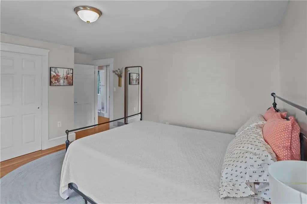 16 Elmcroft Avenue Providence RI 02908