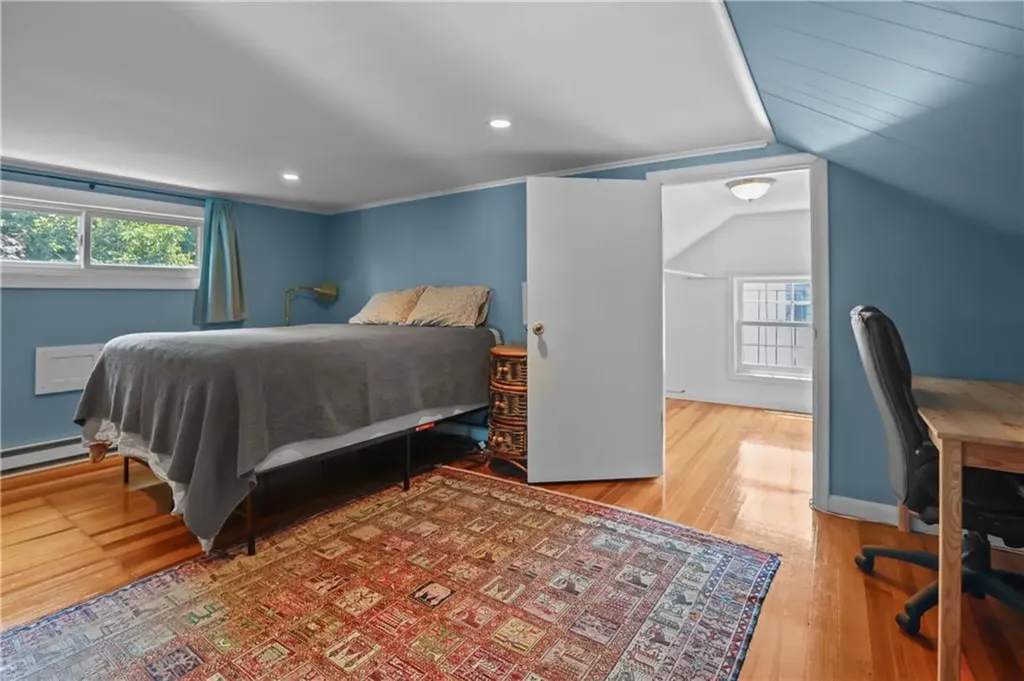 16 Elmcroft Avenue Providence RI 02908