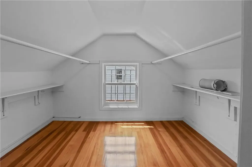 16 Elmcroft Avenue Providence RI 02908