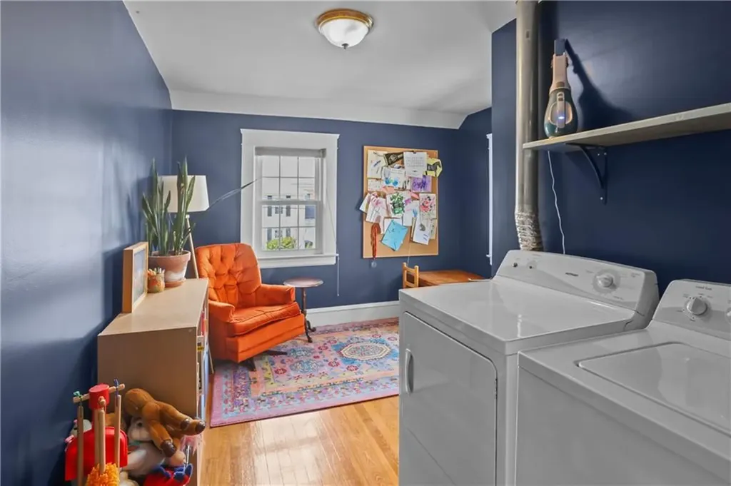 16 Elmcroft Avenue Providence RI 02908