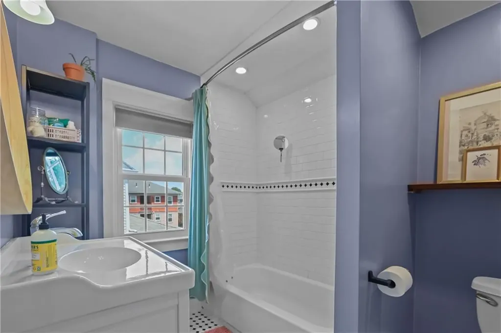 16 Elmcroft Avenue Providence RI 02908