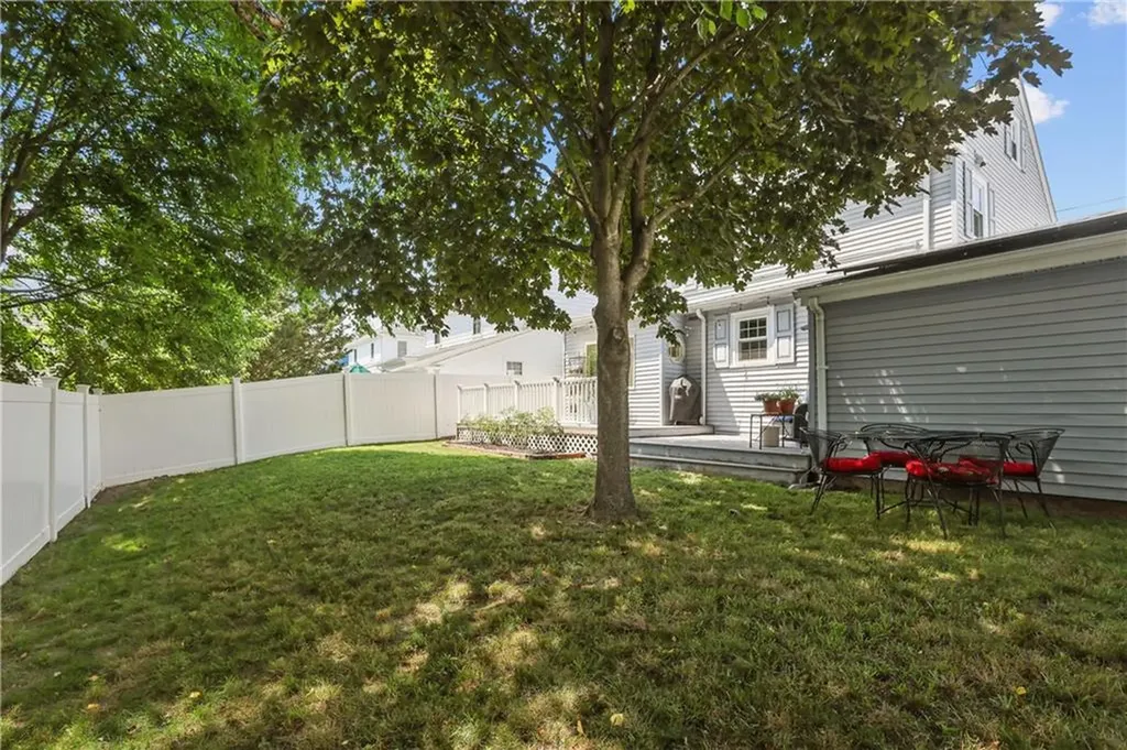 16 Elmcroft Avenue Providence RI 02908