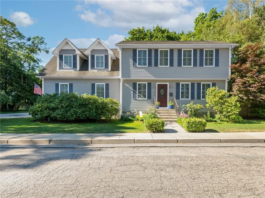 22 Aumond Street Cranston RI 02905