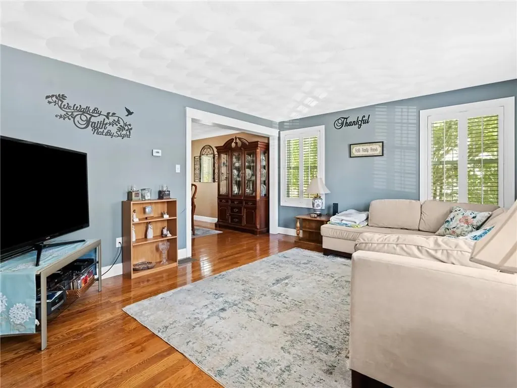 22 Aumond Street Cranston RI 02905