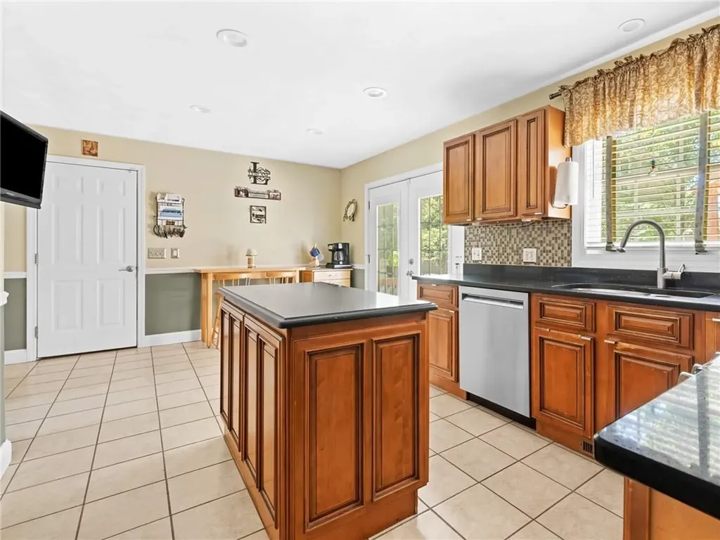 22 Aumond Street Cranston RI 02905
