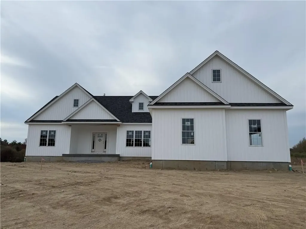 21 Justin Court Johnston RI 02919