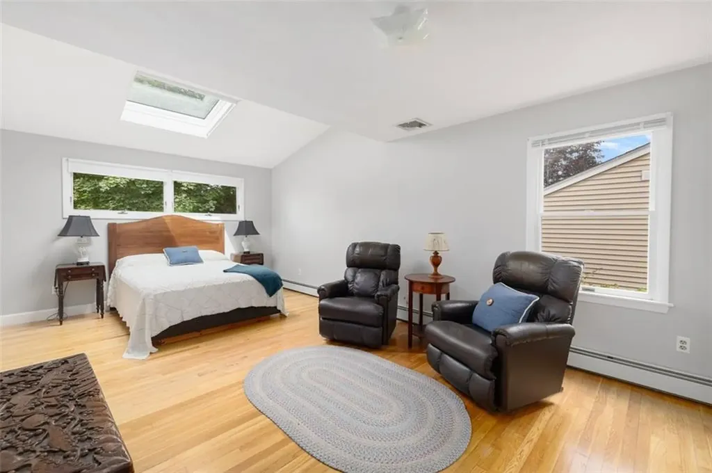 81 Edmond Drive Warwick RI 02886