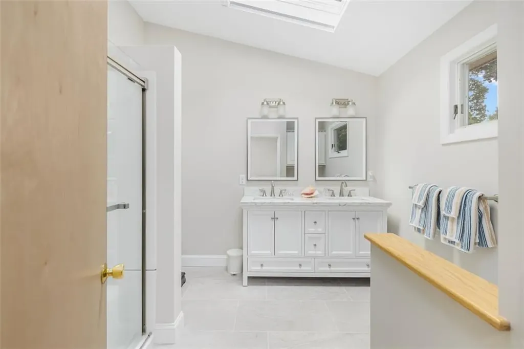 81 Edmond Drive Warwick RI 02886