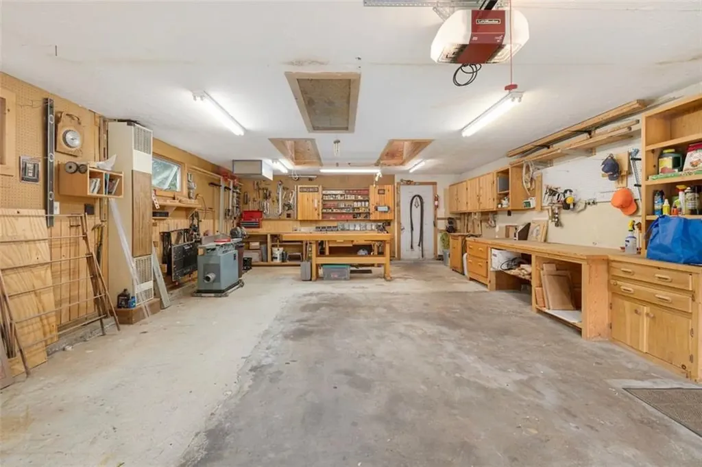 81 Edmond Drive Warwick RI 02886
