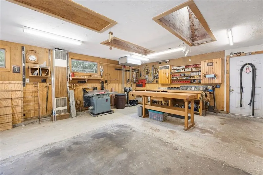 81 Edmond Drive Warwick RI 02886