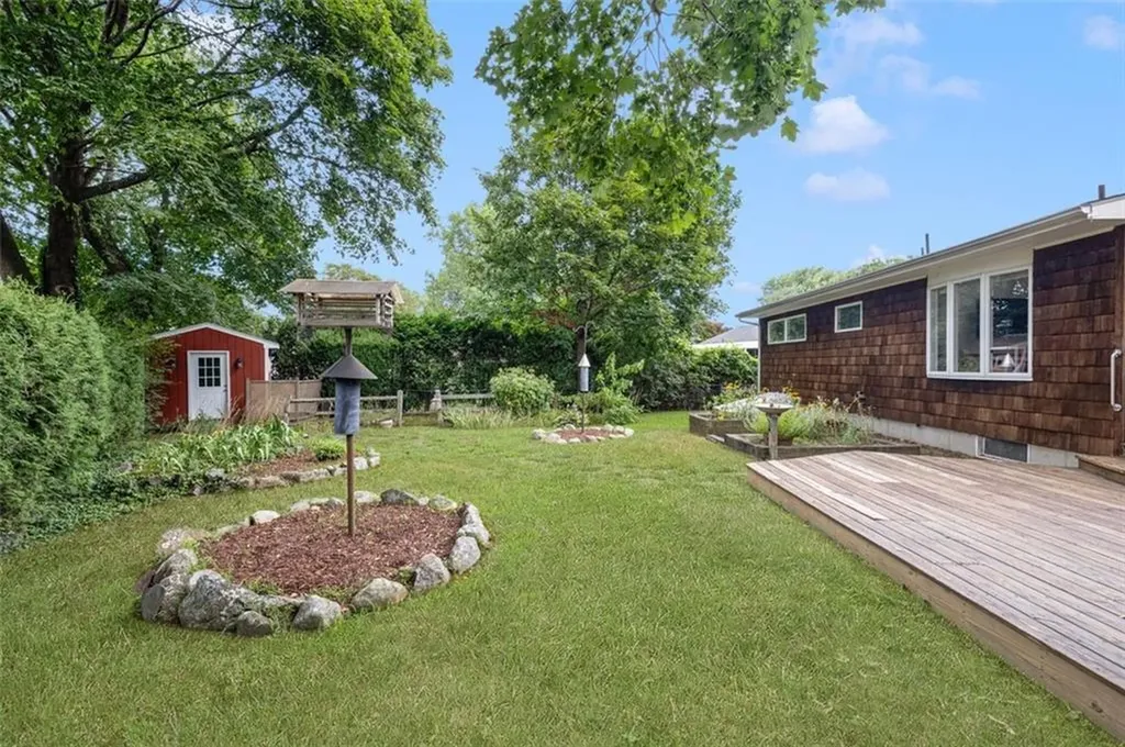 81 Edmond Drive Warwick RI 02886