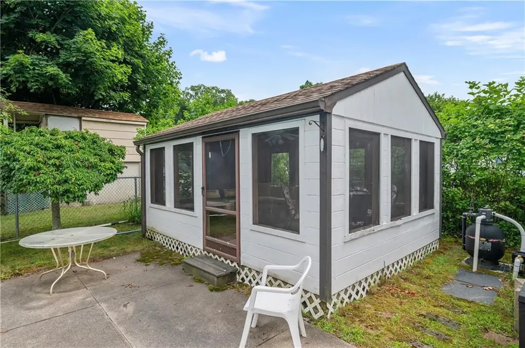 190 Linden Avenue Woonsocket RI 02895