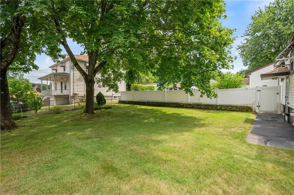 190 Linden Avenue Woonsocket RI 02895