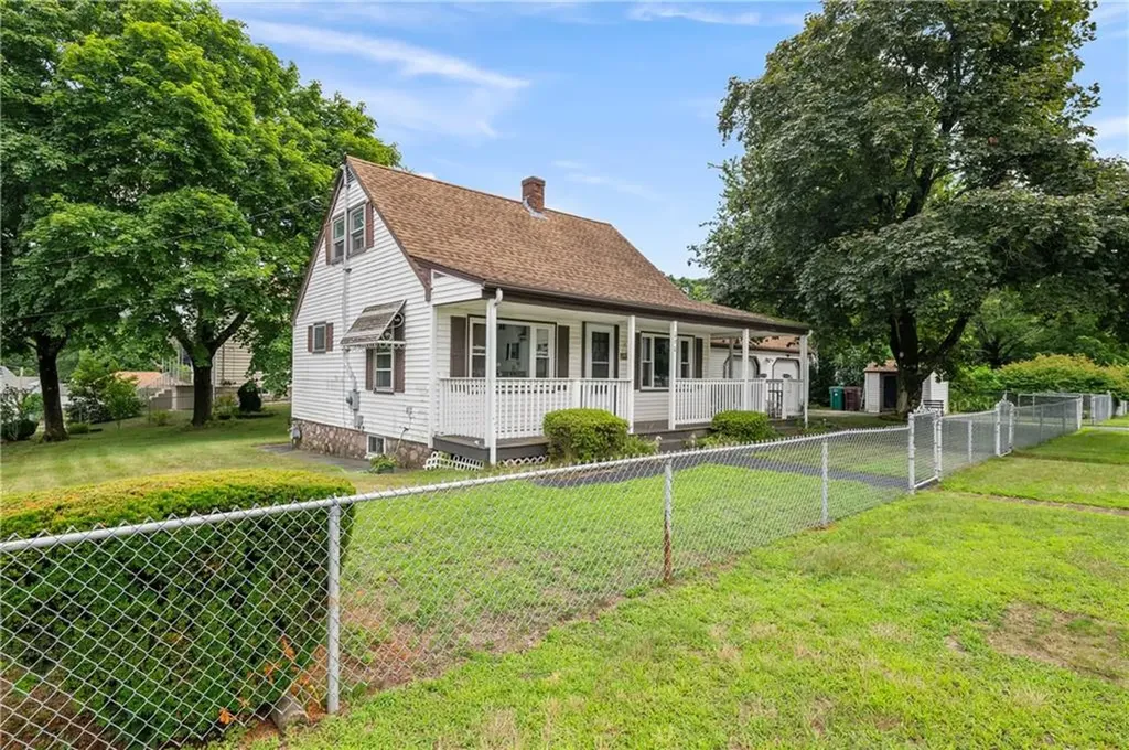 190 Linden Avenue Woonsocket RI 02895