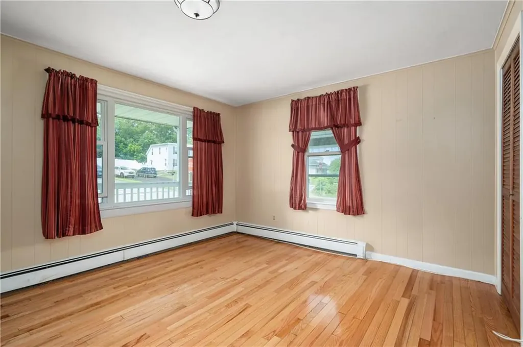 190 Linden Avenue Woonsocket RI 02895