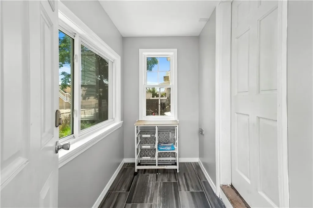 12 Searle Street Providence RI 02905