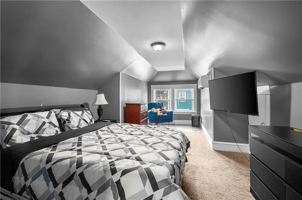 12 Searle Street Providence RI 02905