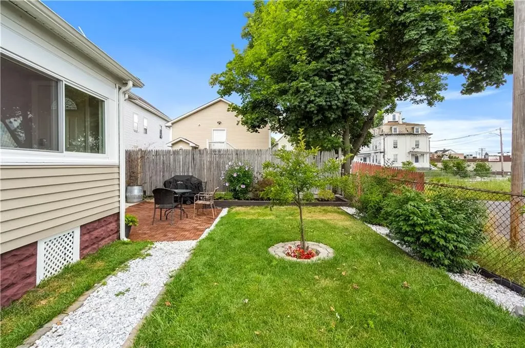 12 Searle Street Providence RI 02905