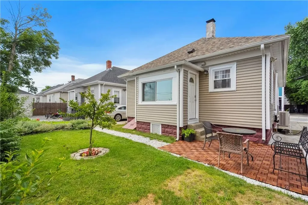 12 Searle Street Providence RI 02905
