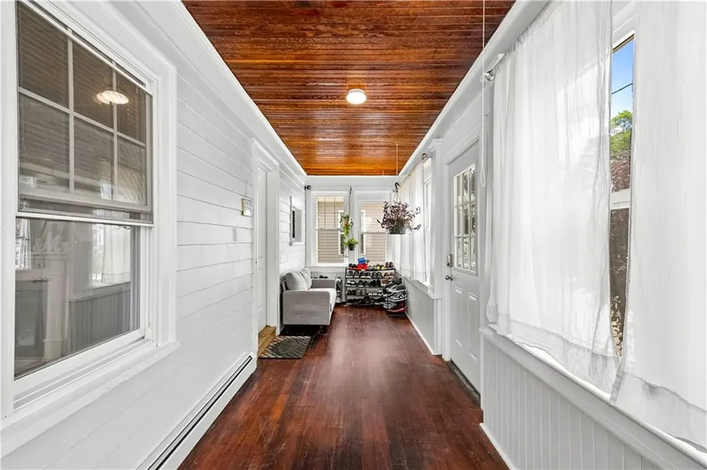 12 Searle Street Providence RI 02905