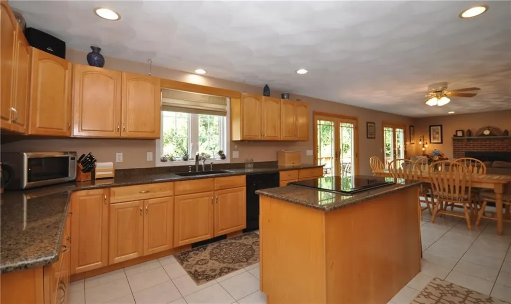 83 Rolling Hill Drive Exeter RI 02822