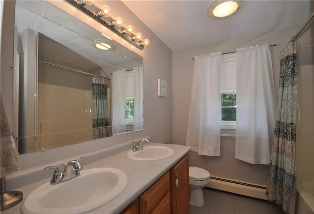 83 Rolling Hill Drive Exeter RI 02822