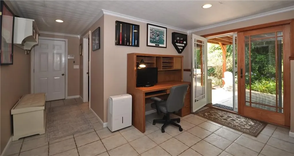 83 Rolling Hill Drive Exeter RI 02822