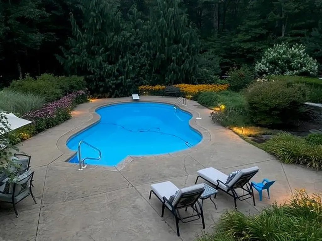 83 Rolling Hill Drive Exeter RI 02822