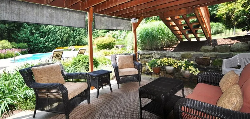 83 Rolling Hill Drive Exeter RI 02822