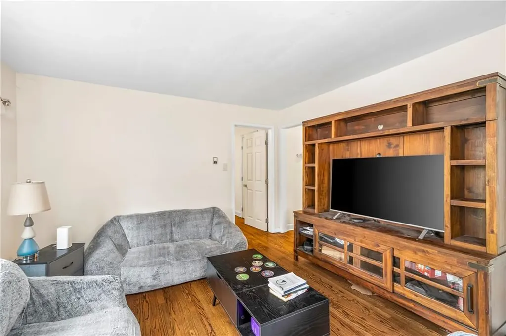 182 Norfolk Avenue Pawtucket RI 02861