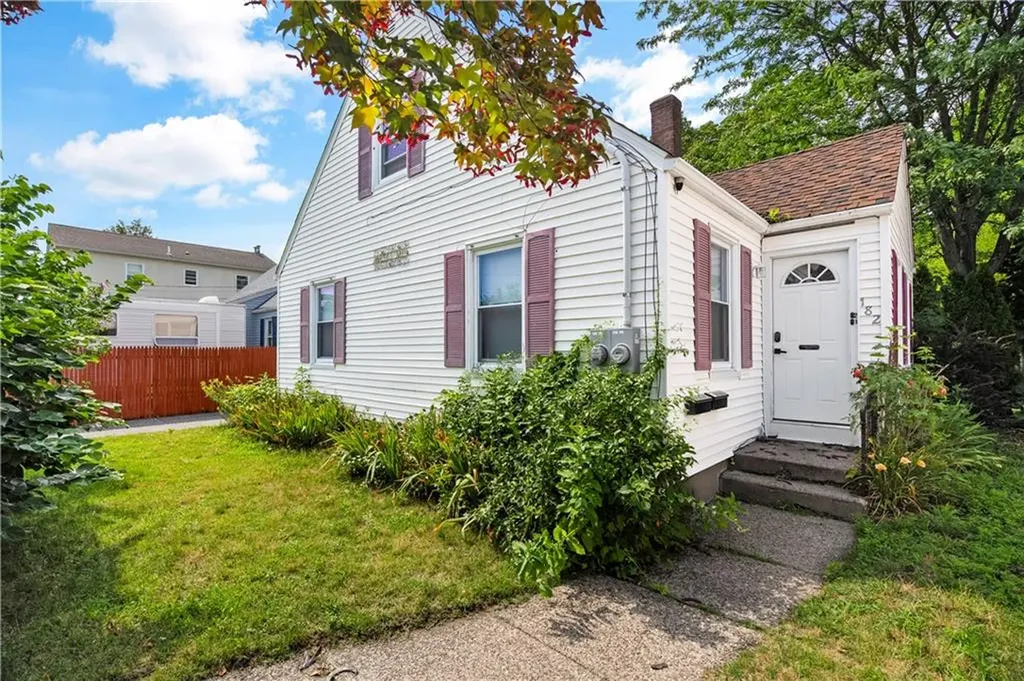 182 Norfolk Avenue Pawtucket RI 02861