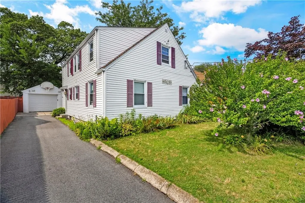 182 Norfolk Avenue Pawtucket RI 02861